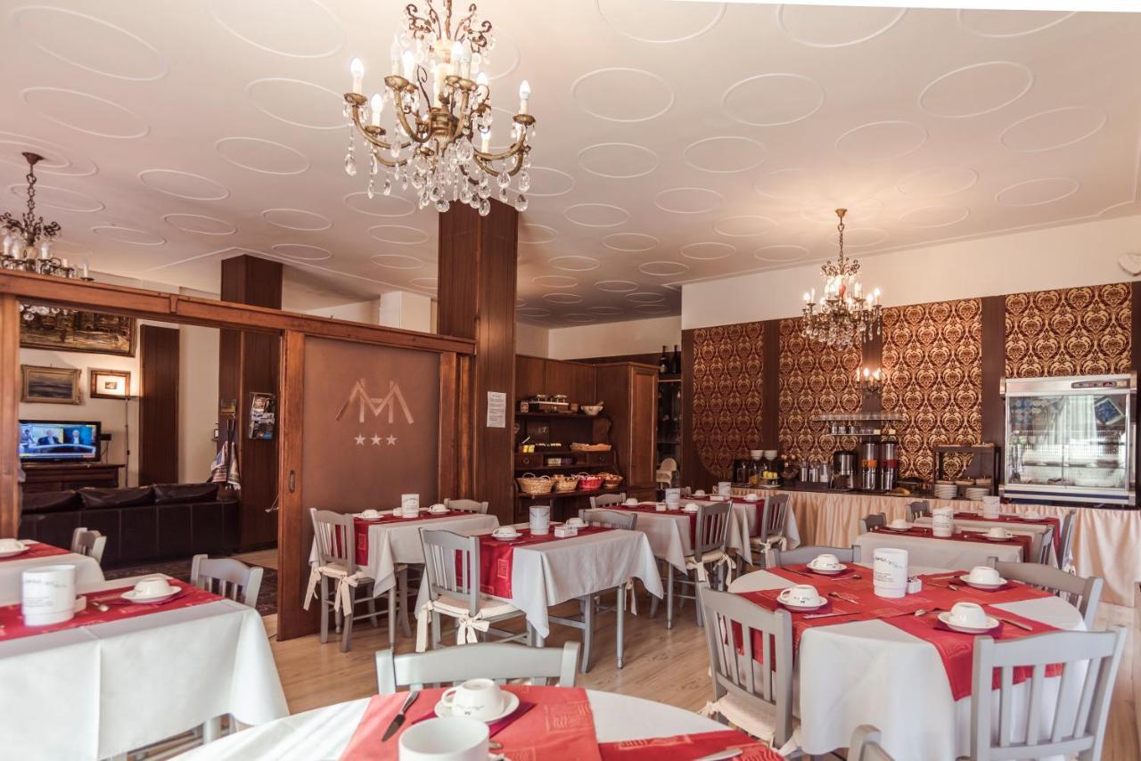 Hotel Marisa Albenga Zewnętrze zdjęcie
