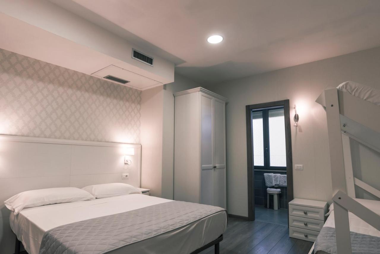 Hotel Marisa Albenga Zewnętrze zdjęcie